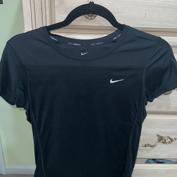 Nike Dri-Fit Short Sleeve Top - Picture 2 of 5